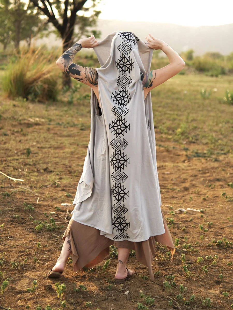 Nomadra Cloak